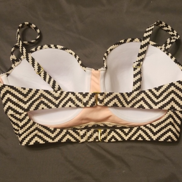 Bikini top - Picture 2 of 2